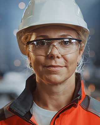 portrait d'une femme en metallurgie